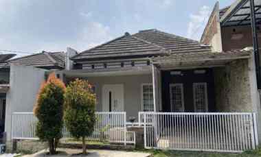 dijual rumah di jual cepat rumah elegan