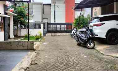 dijual rumah di jual rumah strategis di