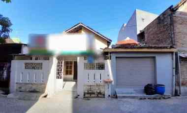 dijual rumah di kalicari palebon semarang