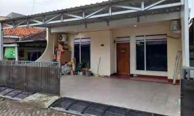 dijual rumah di karang ayu sembar semarang