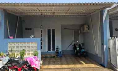 dijual rumah di komplek deppen harjamukti depok