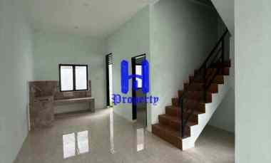dijual rumah di komplek green park type orchid medan