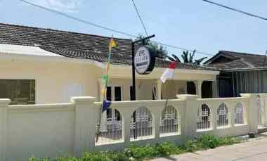 dijual rumah di komplek perumahan al pondok gede