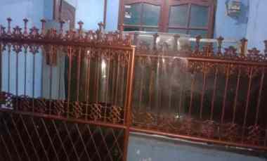 dijual rumah di kp utan bahagia rt 03 rw 04