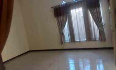 dijual rumah di lokasi strategis dekat uin khas jember