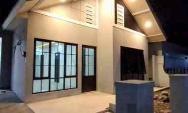 dijual rumah di madiun