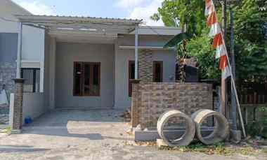 dijual rumah di menoreh sampangan semarang