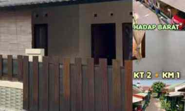 dijual rumah di perum grafika banyumanik semarang