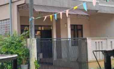 dijual rumah di perum jati indah banyumanik semarang