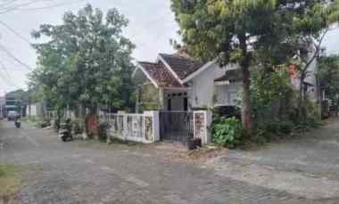 dijual rumah di perum sinar waluyo semarang