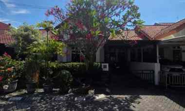 dijual rumah di perumahan babatan pratama