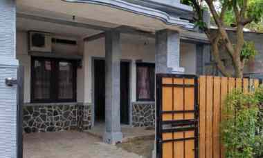 dijual rumah di perumahan cluster marsela blok f no 3