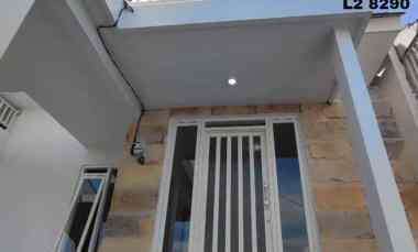 dijual rumah di perumahan emerald