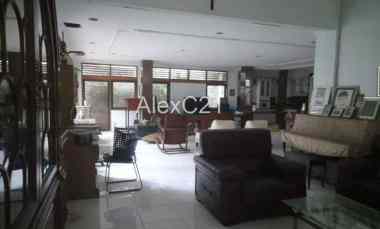 dijual rumah di petamburan tanah abang jakarta pusat