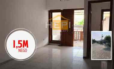 dijual rumah di puri anjasmoro semarang