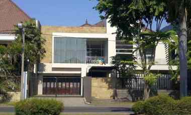 Dijual Rumah di Raya Boulevard Galaxy Bumi Permai 1