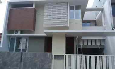 dijual rumah di seteran miroto semarang