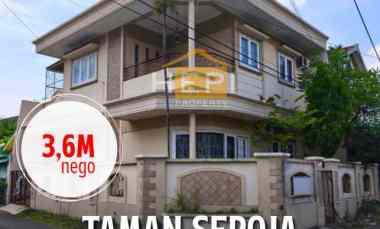 dijual rumah di taman seroja semarang