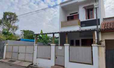 dijual rumah di tengah kota cimahi