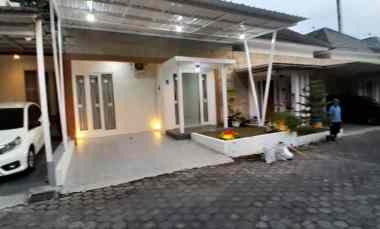dijual rumah di the eagle hills mangunharjo semarang