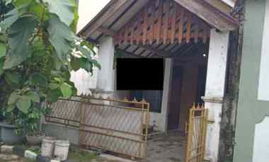 dijual rumah di villa bogor indah