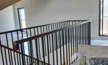 dijual rumah dian istana