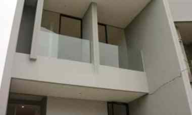 dijual rumah dian istana