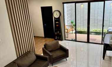 dijual rumah discovery bintaro
