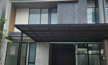 dijual rumah distric 9