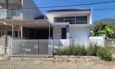 dijual rumah ditengah kota batu