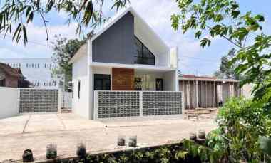 Rumah Asri 400 jutaan di Palagan, dekat Sleman City Hall