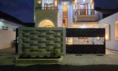 dijual rumah duren sawit