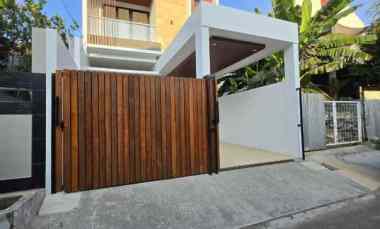 dijual rumah duren sawit