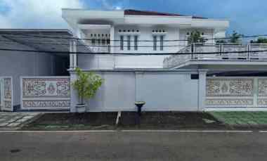 dijual rumah duren sawit