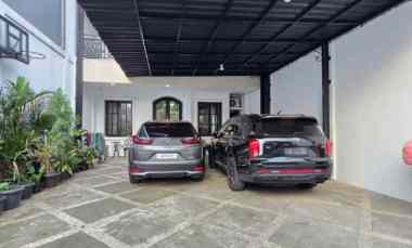 dijual rumah duren sawit