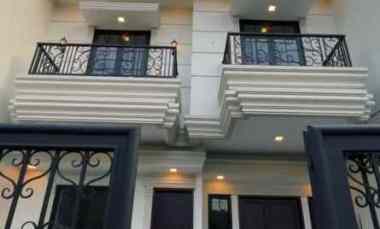 dijual rumah duren sawit