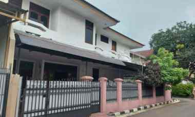Rumah 2 LT Murah dalam Komplek Elit Duren Sawit, Jakarta Timur