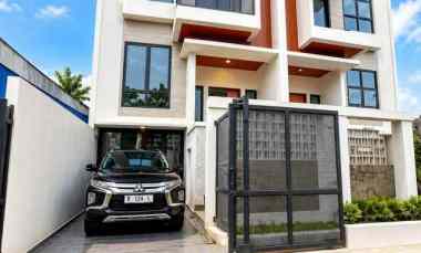 dijual rumah duren sawit