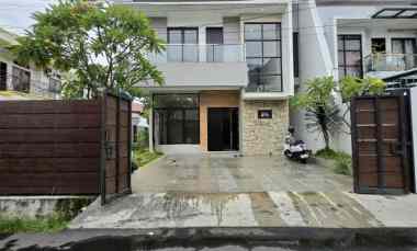 Rumah Baru Non Komplek Posisi Hook di Duren Sawit Jaktim