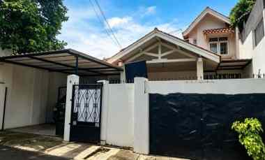 dijual rumah duren tiga