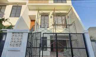 Rumah Baru 3 Lantai Desain Modern Classic 2,8M di Duren Tiga Kali Bata