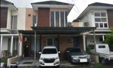 dijual rumah evergreen de parc