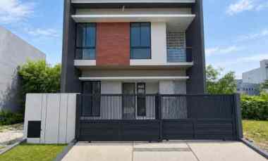 dijual rumah florence pakuwon city