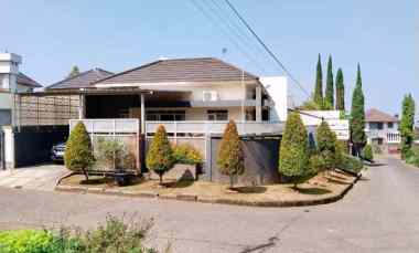 Dijual Rumah Full Furnished di Setiabudi Regency