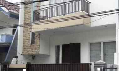 dijual rumah gading griya lestari