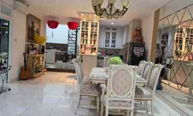 dijual rumah gading griya residence