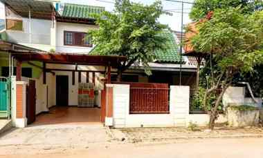 Dijual Rumah 1.5 Lantai Selangkah ke Mall Galaxy Bekasi Shm