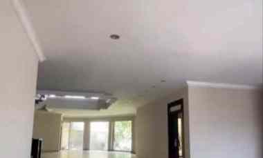 dijual rumah galaxy bumi permai