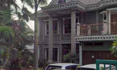 dijual rumah gandaria