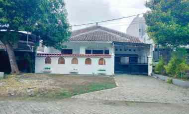dijual rumah gayung kebonsari injoko
